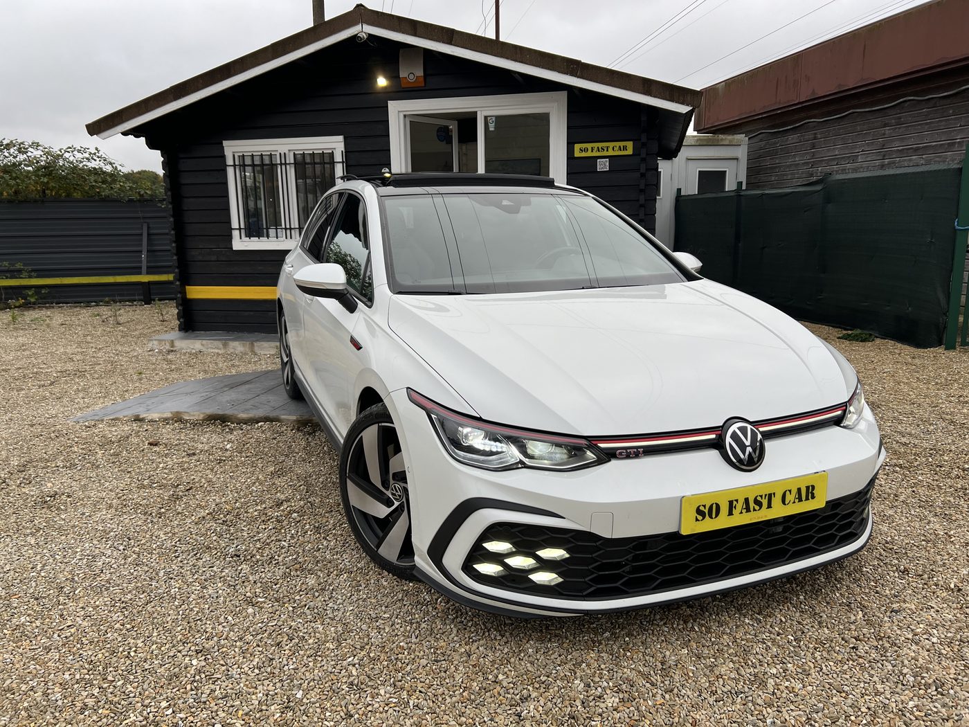 Volkswagen Golf 8 GTI - So Fast Car