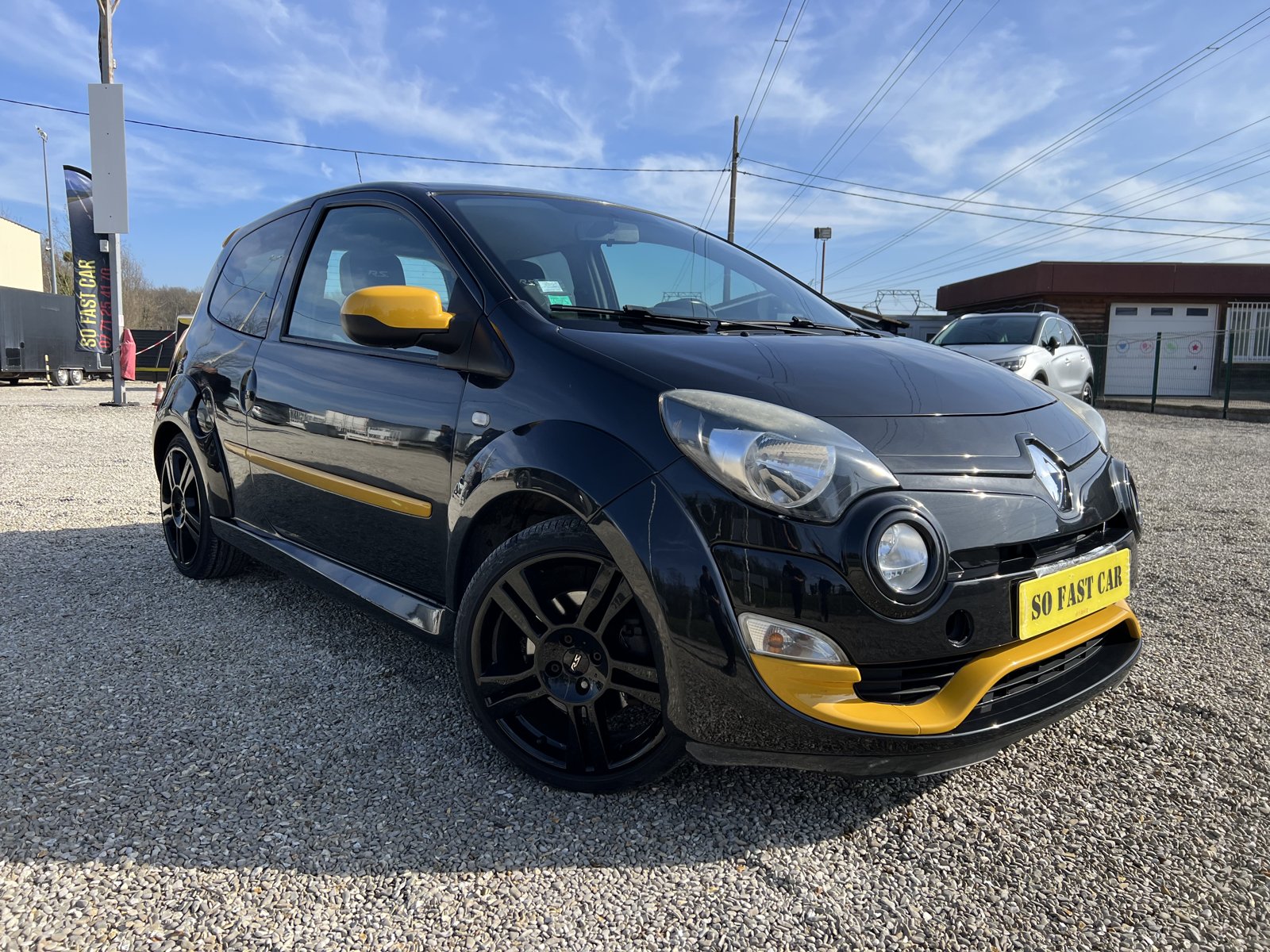Renault Twingo RS - So Fast Car